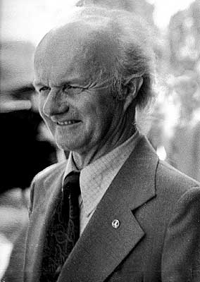 [Tadeusz Jacobi]
